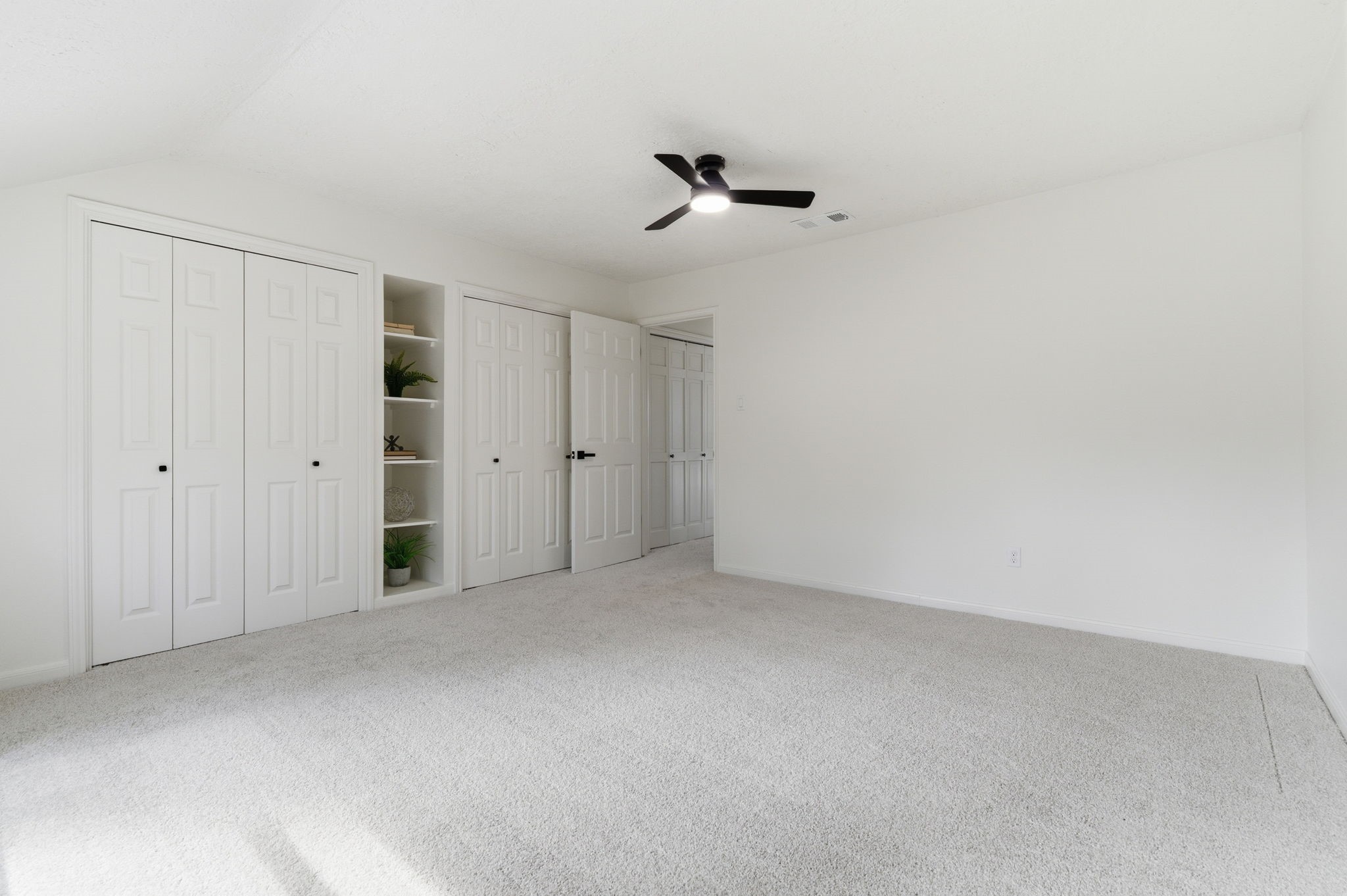 5 Devonshire Drive Conroe, TX 77304 - Photo 27 of 43