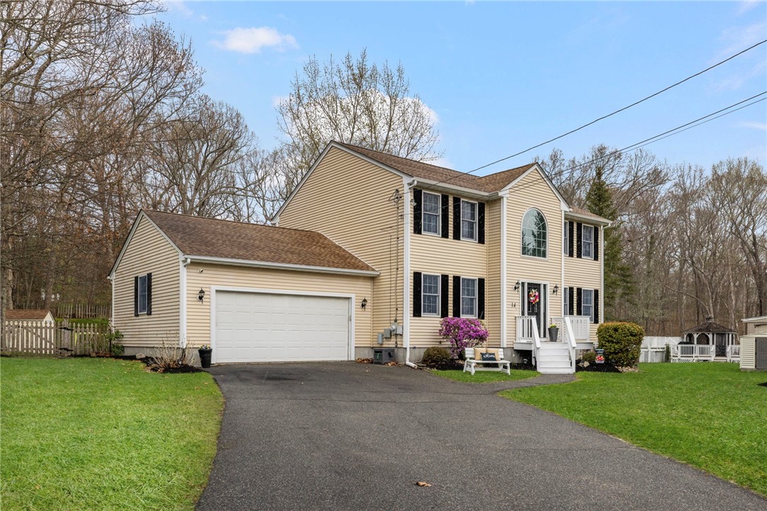 14 Canton Court Cranston, RI 02921 - Photo 2 of 50
