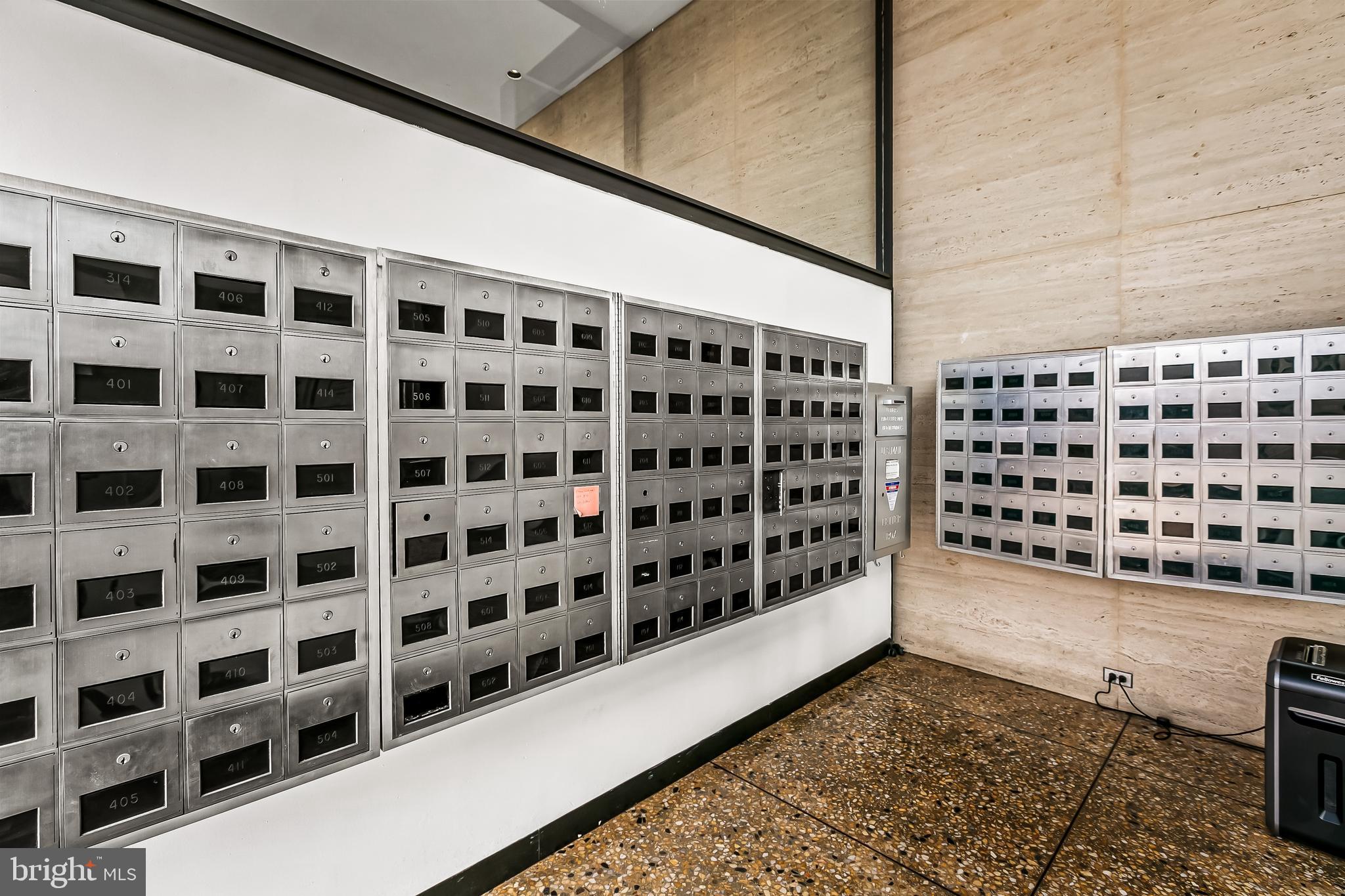 4000 North Charles Street, Unit 1605 Baltimore, MD 21218 - Photo 39 of 45 a view of a black and white checkered floor