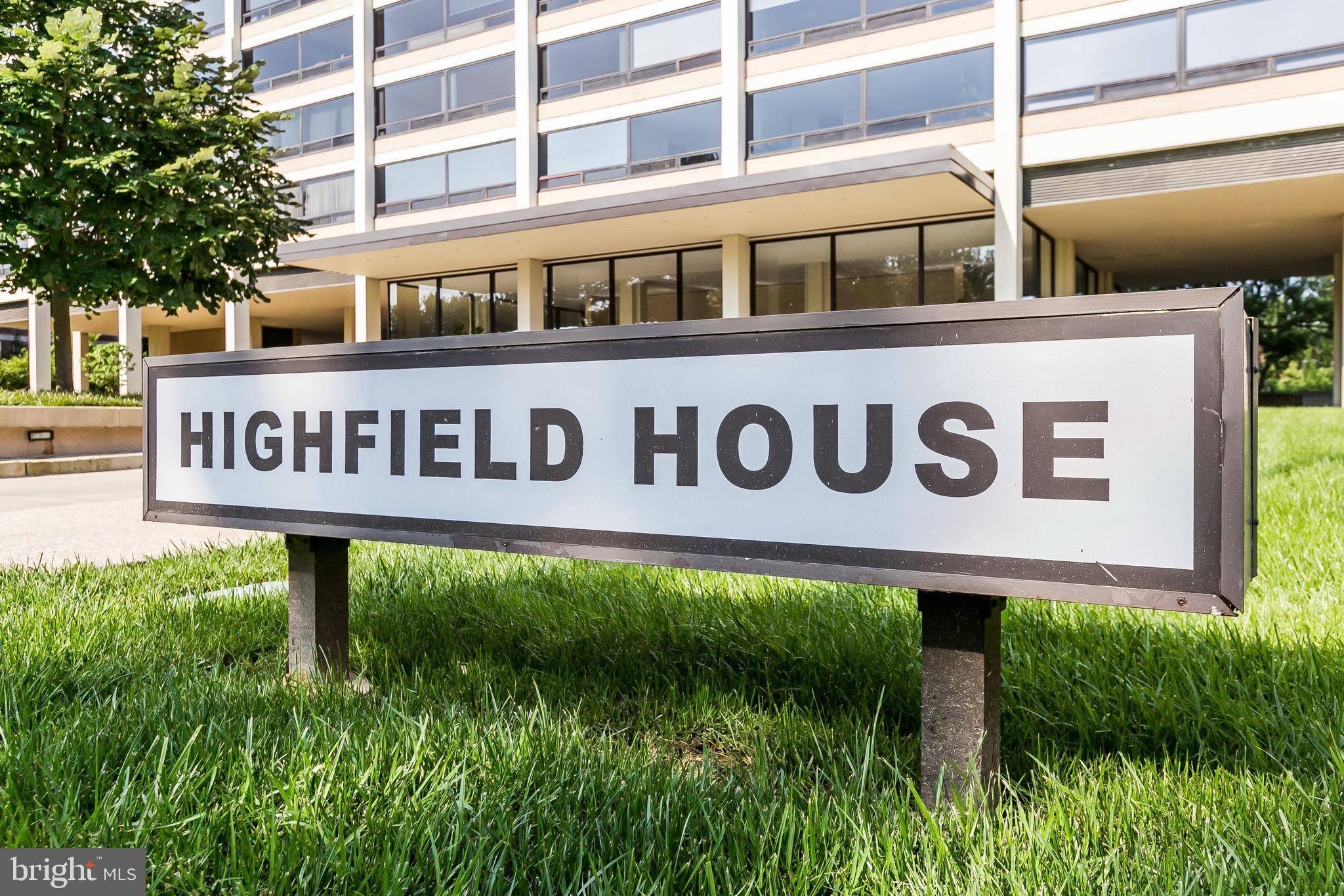 4000 North Charles Street, Unit 1605 Baltimore, MD 21218 - Photo 9 of 45 a sign on the side of a building