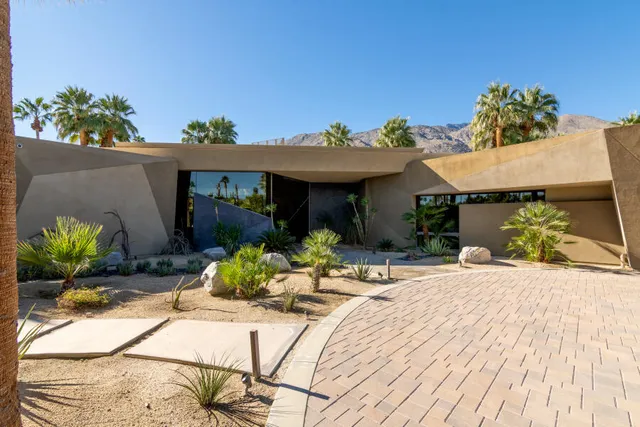 $7,250,000 | 740 North Prescott Drive, Palm Springs, CA 92262