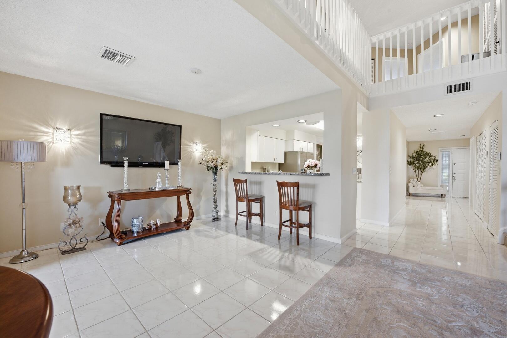 9172 Boca Gardens Parkway, Unit B Boca Raton, FL 33496 - Photo 5 of 54 Formal Dining Area