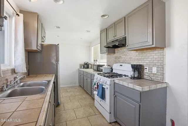 $375,000 | 44728 21st Street West, Lancaster, CA 93536