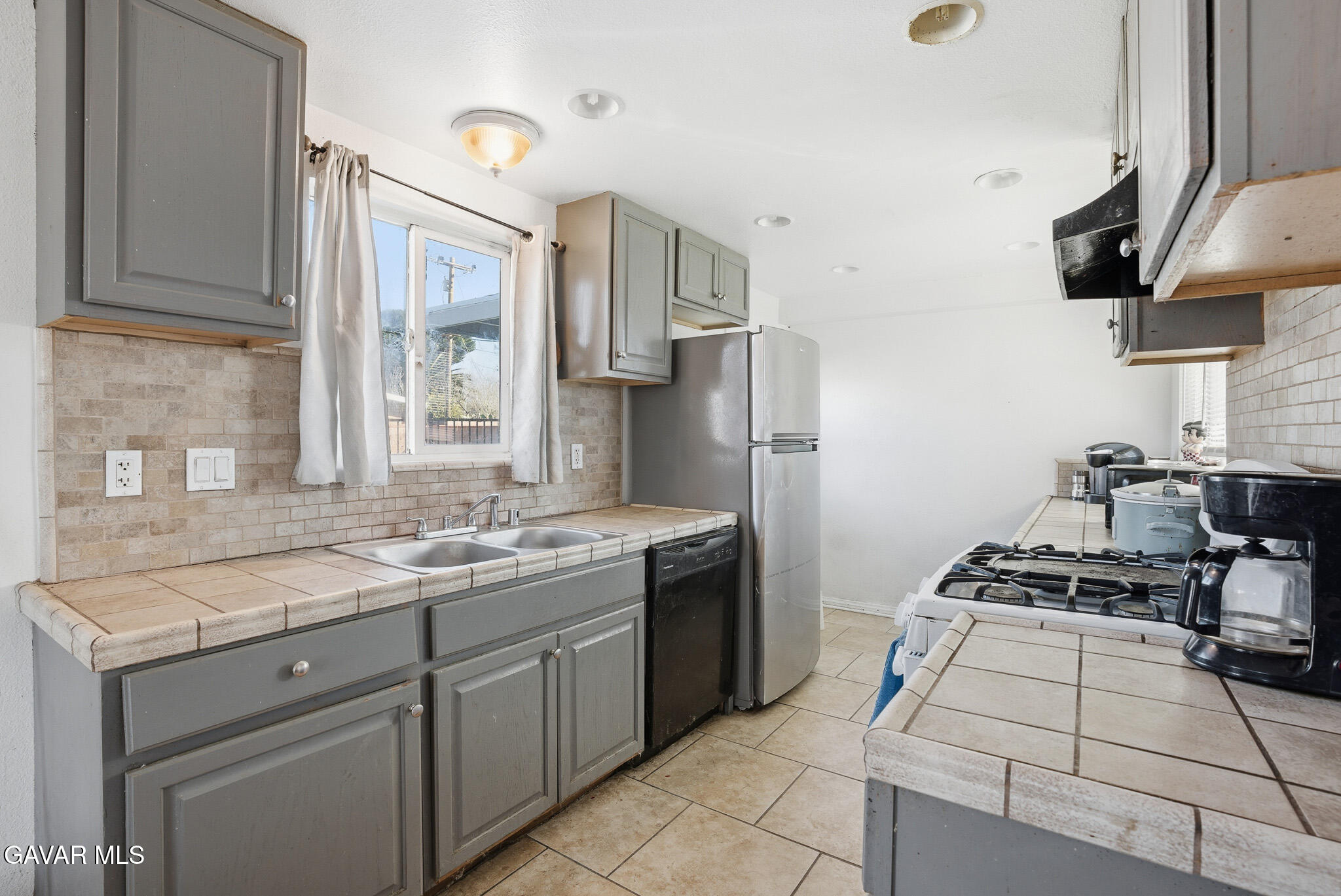 44728 21st Street West Lancaster, CA 93536 - Photo 8 of 32 _DSC8067