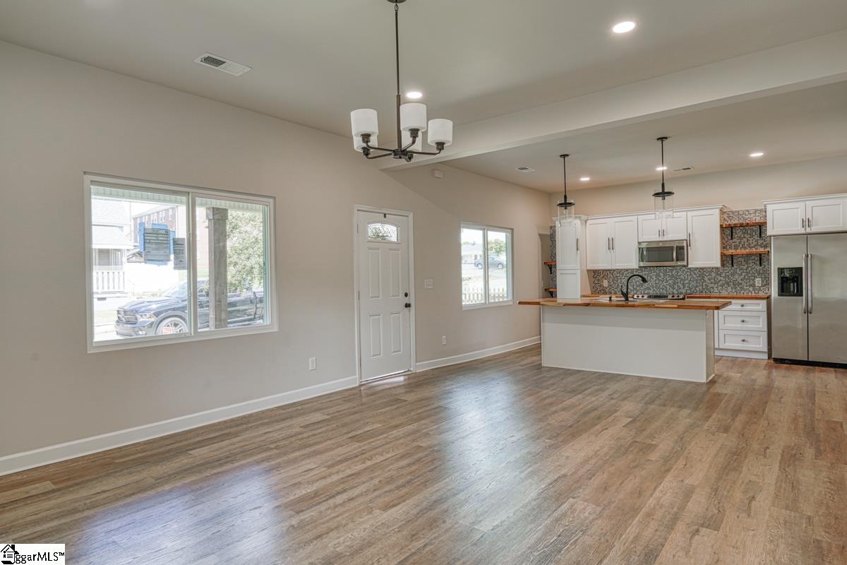14 Walnut Street Startex, SC 29377 - Photo 10 of 28