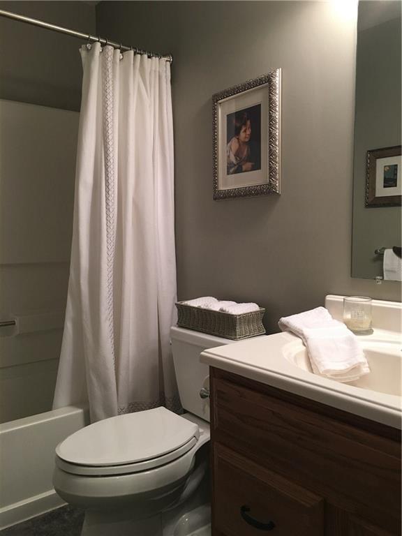 704 Red Mill Road Kittanning, PA 16201 - Photo 19 of 25 Second full Bathroom on upper level!