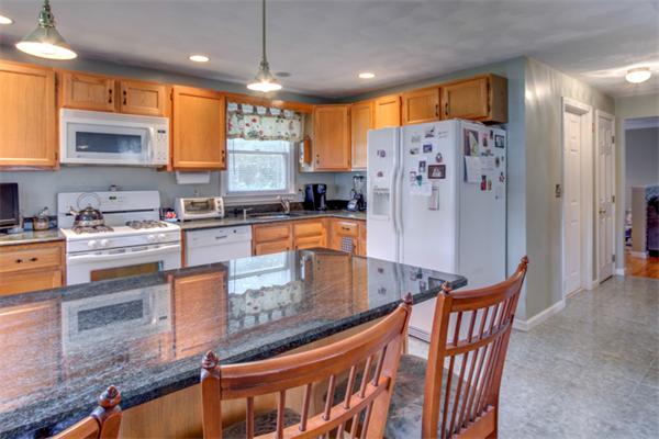 9 Buckingham Road Wilmington, MA 01887 - Photo 14 of 30 Gallery Image 14