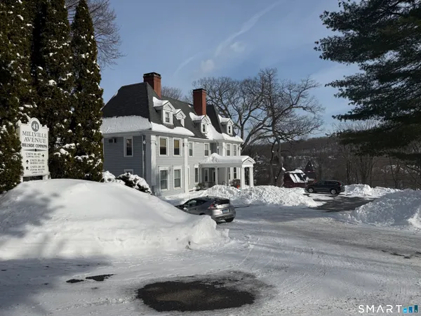 $250,000 | 41 Millville Avenue, Unit 201, Naugatuck, CT 06770