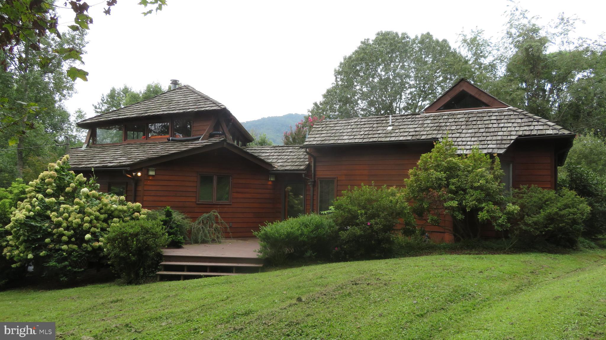 25 Moon Road Sperryville, VA 22740 - Photo 2 of 64 Cabin View