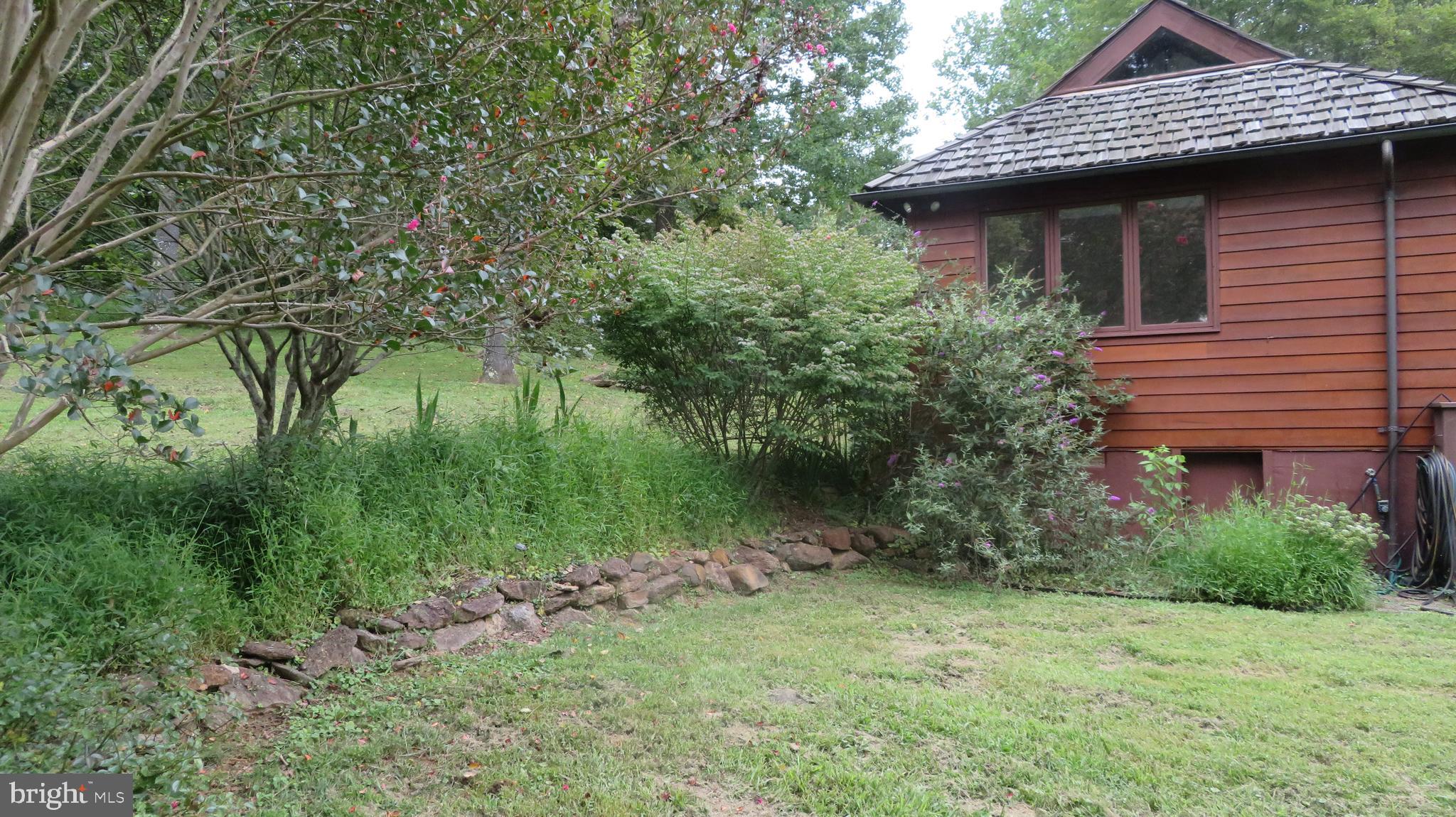 25 Moon Road Sperryville, VA 22740 - Photo 49 of 64 Lawn
