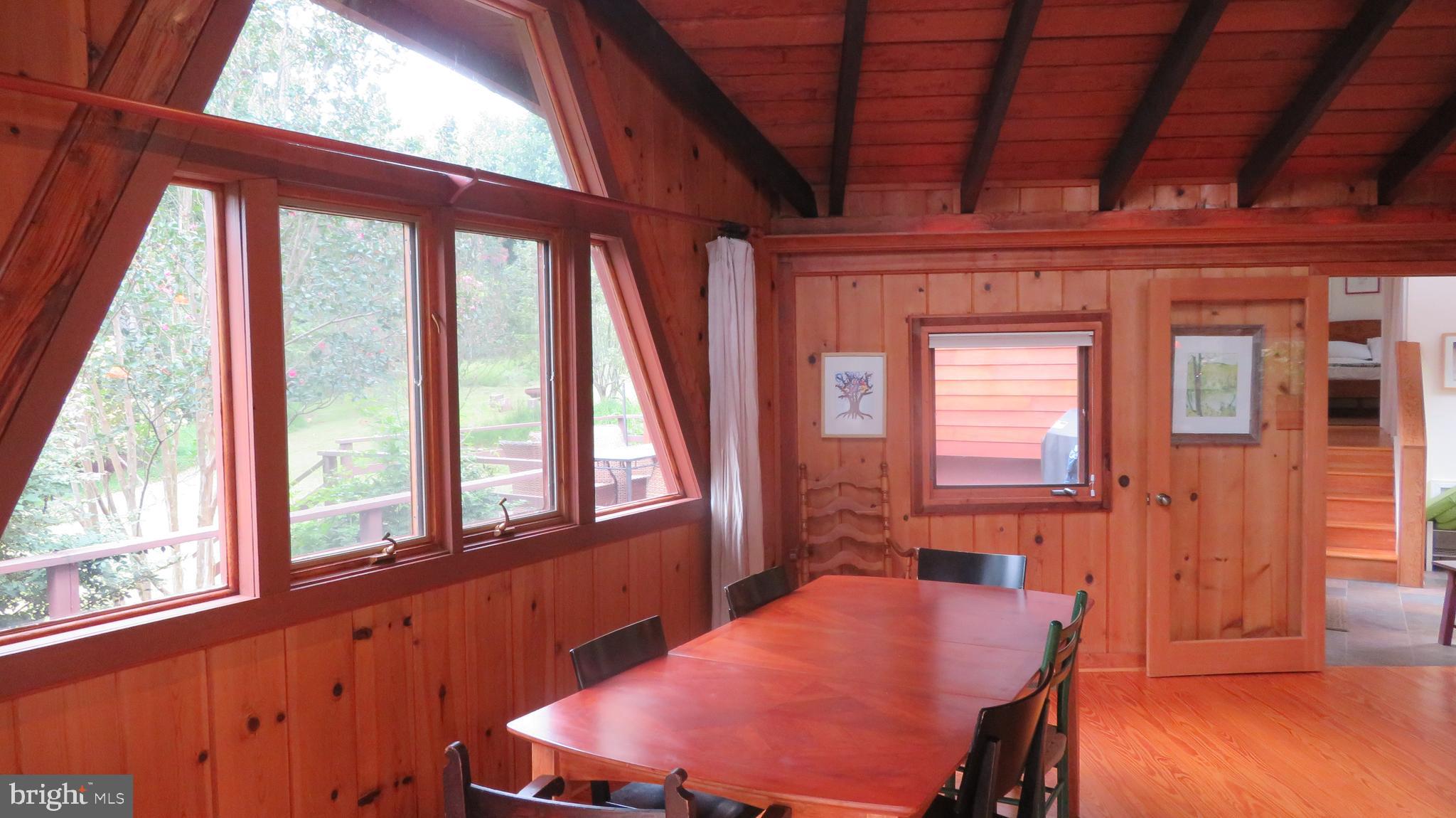 25 Moon Road Sperryville, VA 22740 - Photo 10 of 64 Dining Area