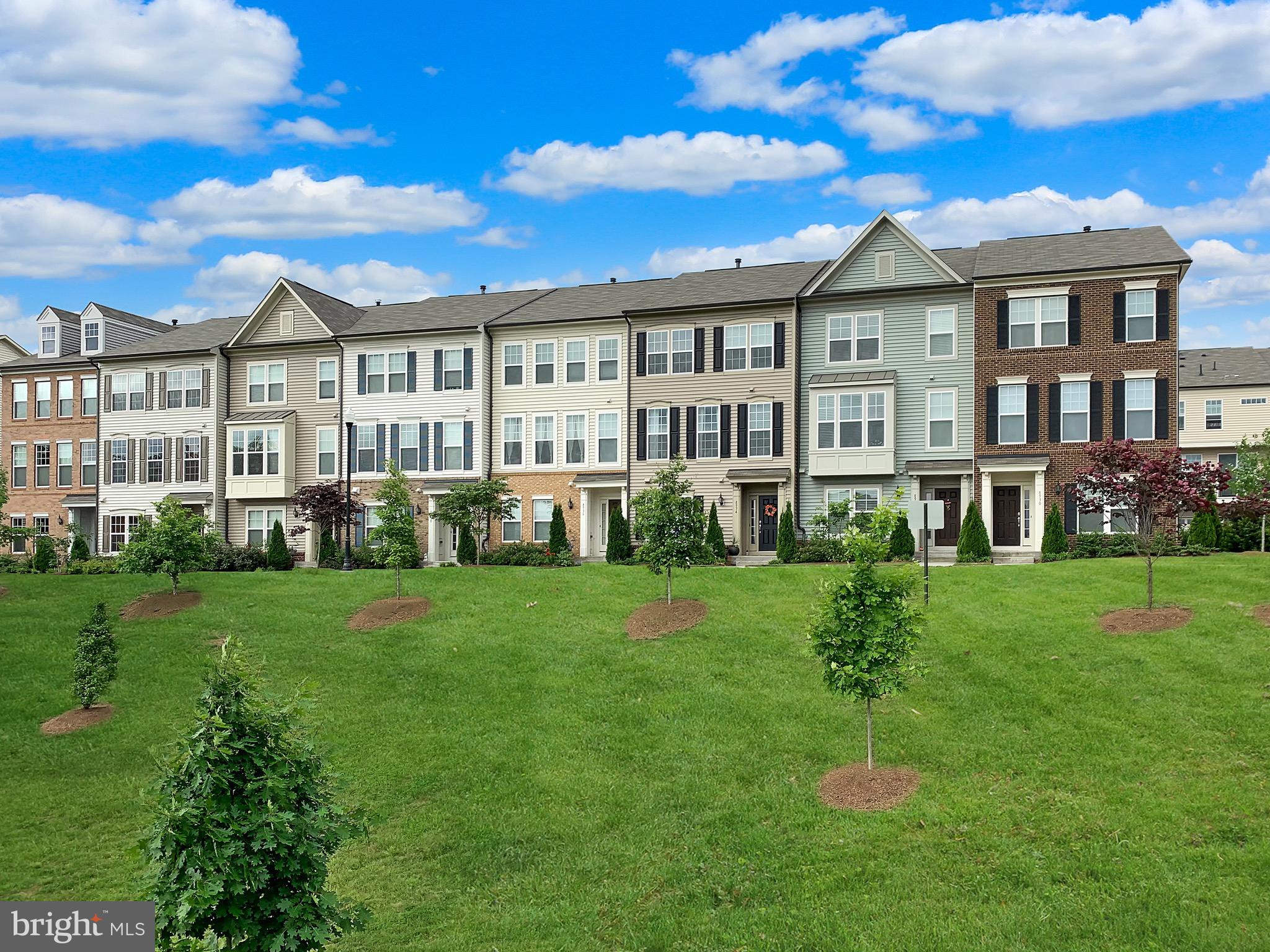 8934 Dahlgren Ridge Road Manassas, VA 20111 - Photo 3 of 41 Front View