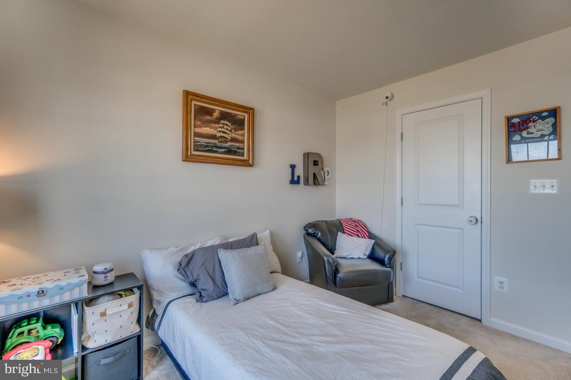 8934 Dahlgren Ridge Road Manassas, VA 20111 - Photo 24 of 41 Bedroom #3