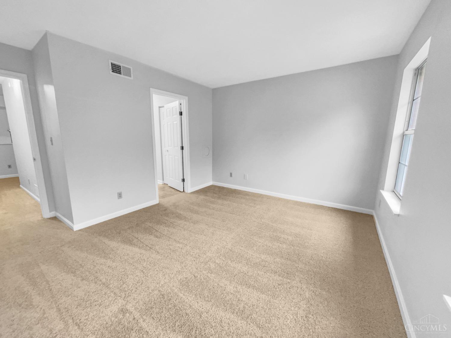 10555 Montgomery Road, Unit 54 Cincinnati, OH 45242 - Photo 15 of 19