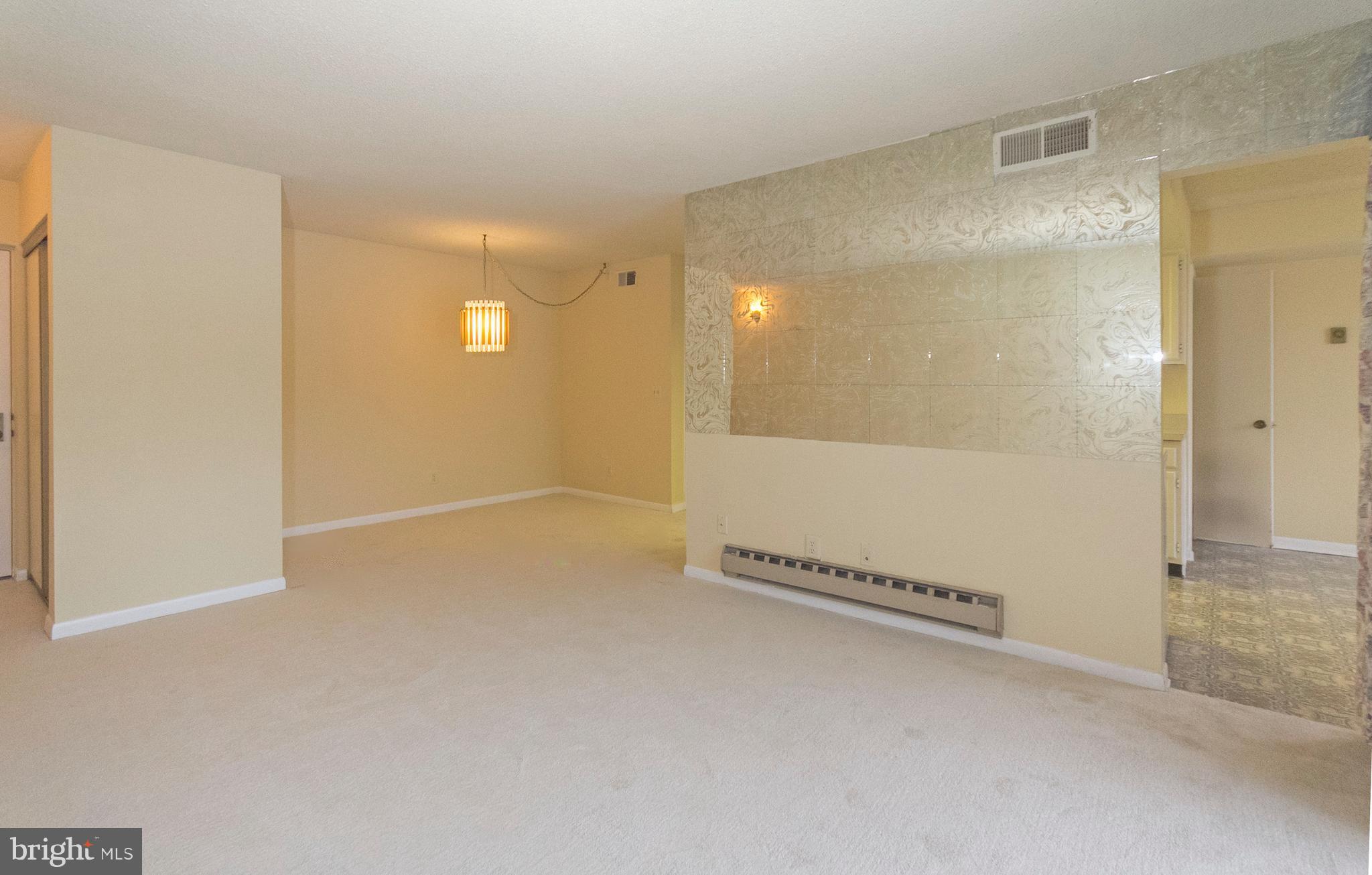 15300 Beaverbrook Court, Unit 882B Silver Spring, MD 20906 - Photo 3 of 30 Living Room