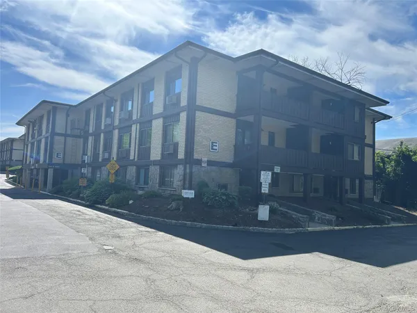 $45,000 | 254 North Main Street, Unit E4, Spring Valley, NY 10977