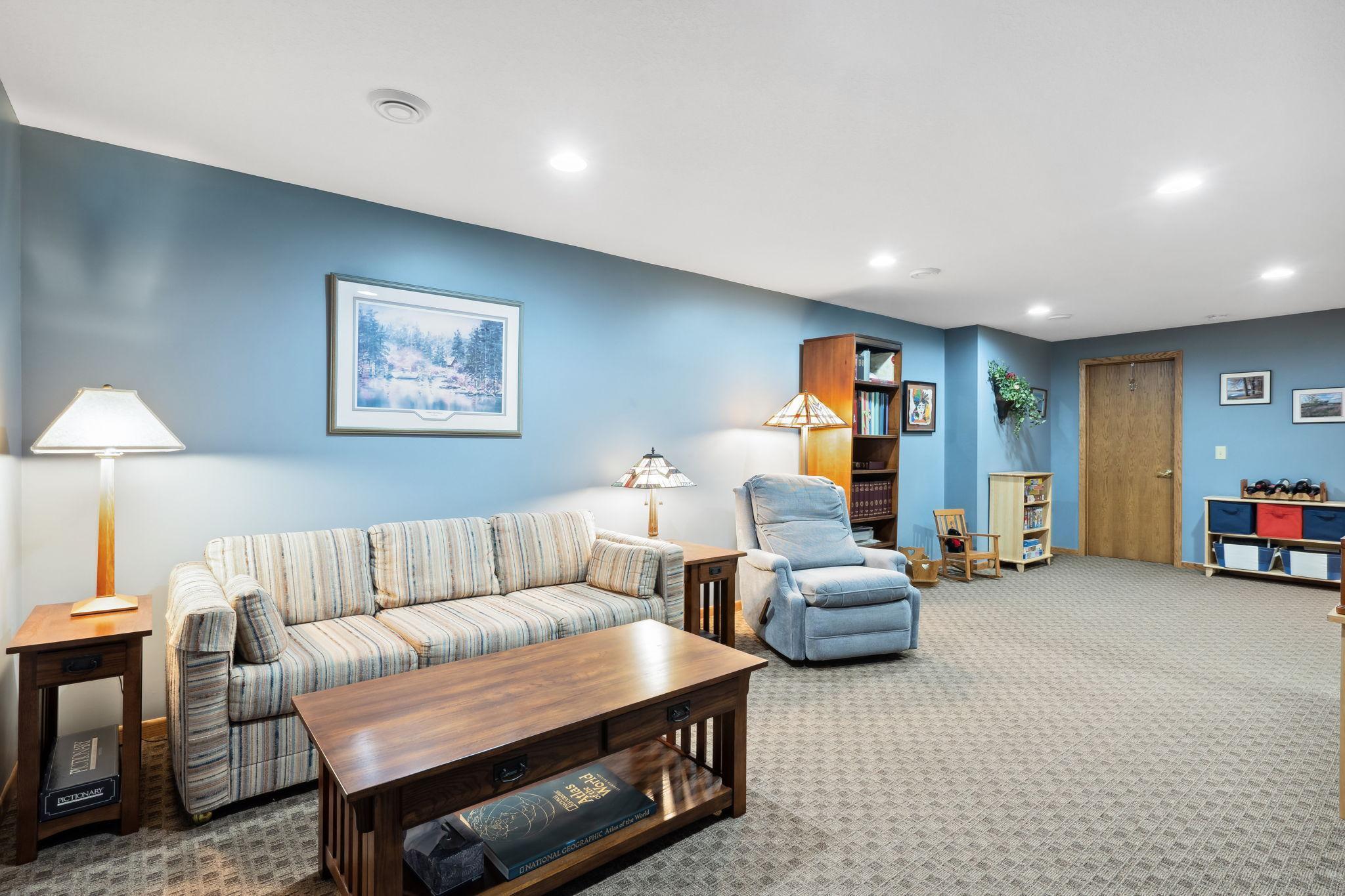 966 Cobb Road Shoreview, MN 55126 - Photo 14 of 31 Gallery Image 14