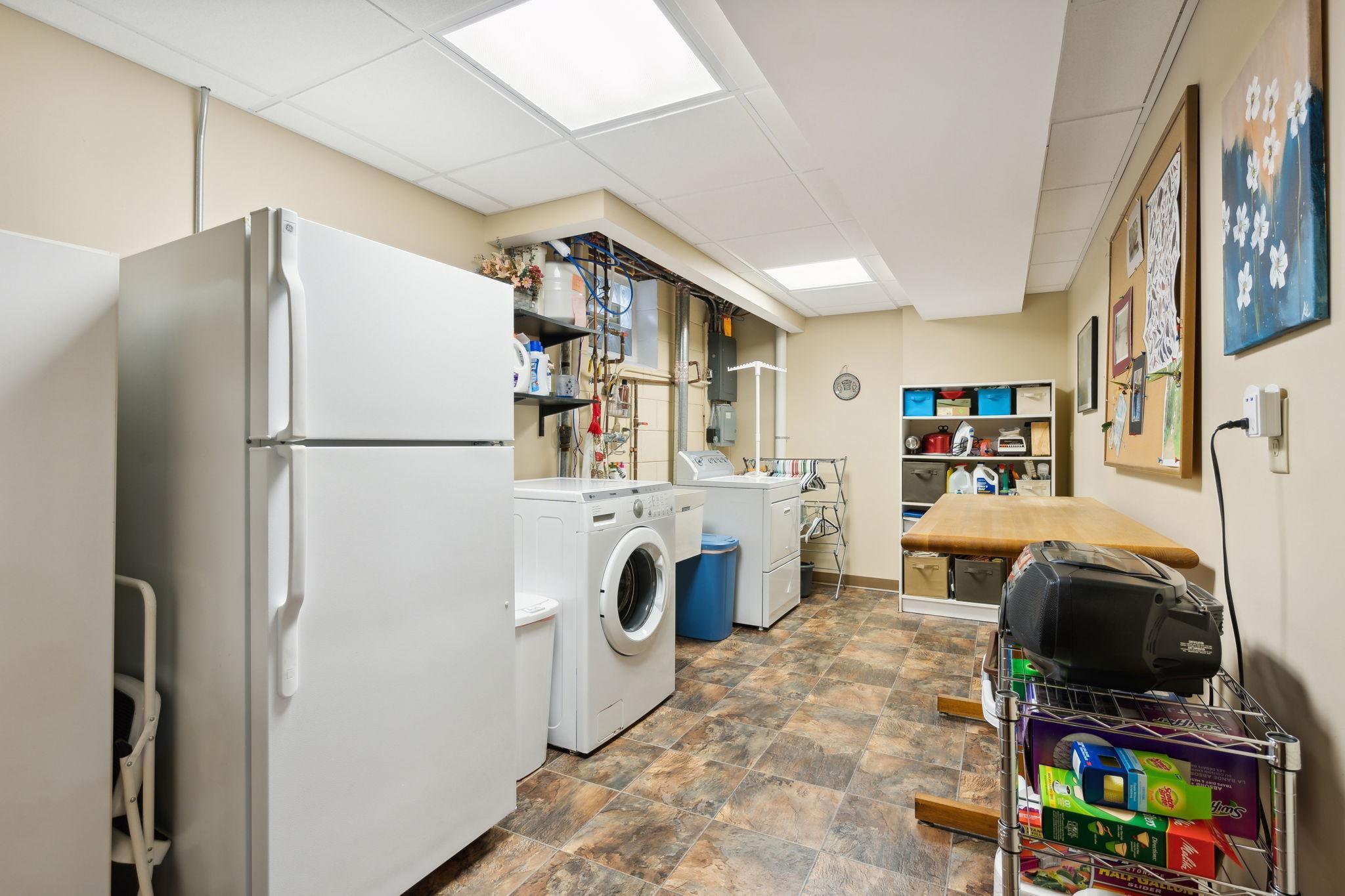 966 Cobb Road Shoreview, MN 55126 - Photo 17 of 31 Gallery Image 17