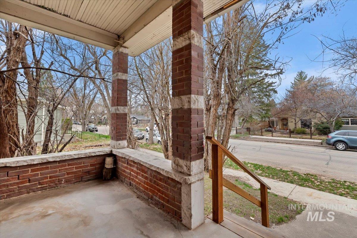 2114 North 9th Street Boise, ID 83702 - Photo 18 of 22 Porch with a residential view