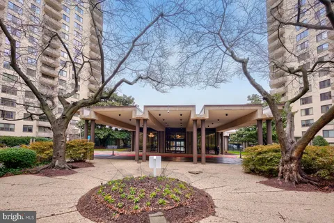 $385,000 | 5225 Pooks Hill Road, Unit 1412N, Bethesda, MD 20814