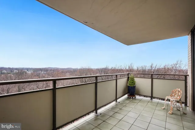 $400,000 | 5225 Pooks Hill Road, Unit 1412N, Bethesda, MD 20814