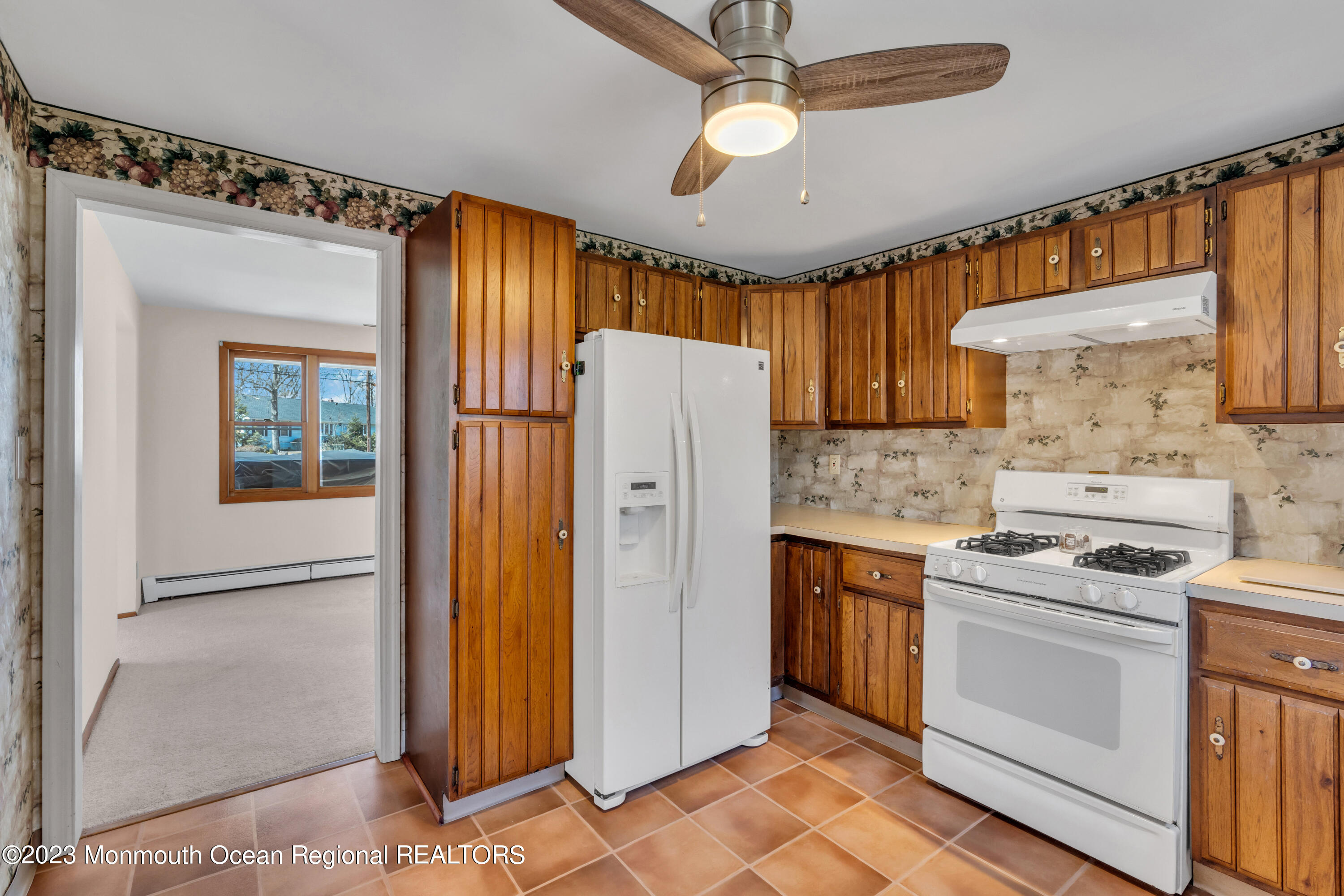 26 Hemlock Road Howell, NJ 07731 - Photo 22 of 49 022_dsc09341