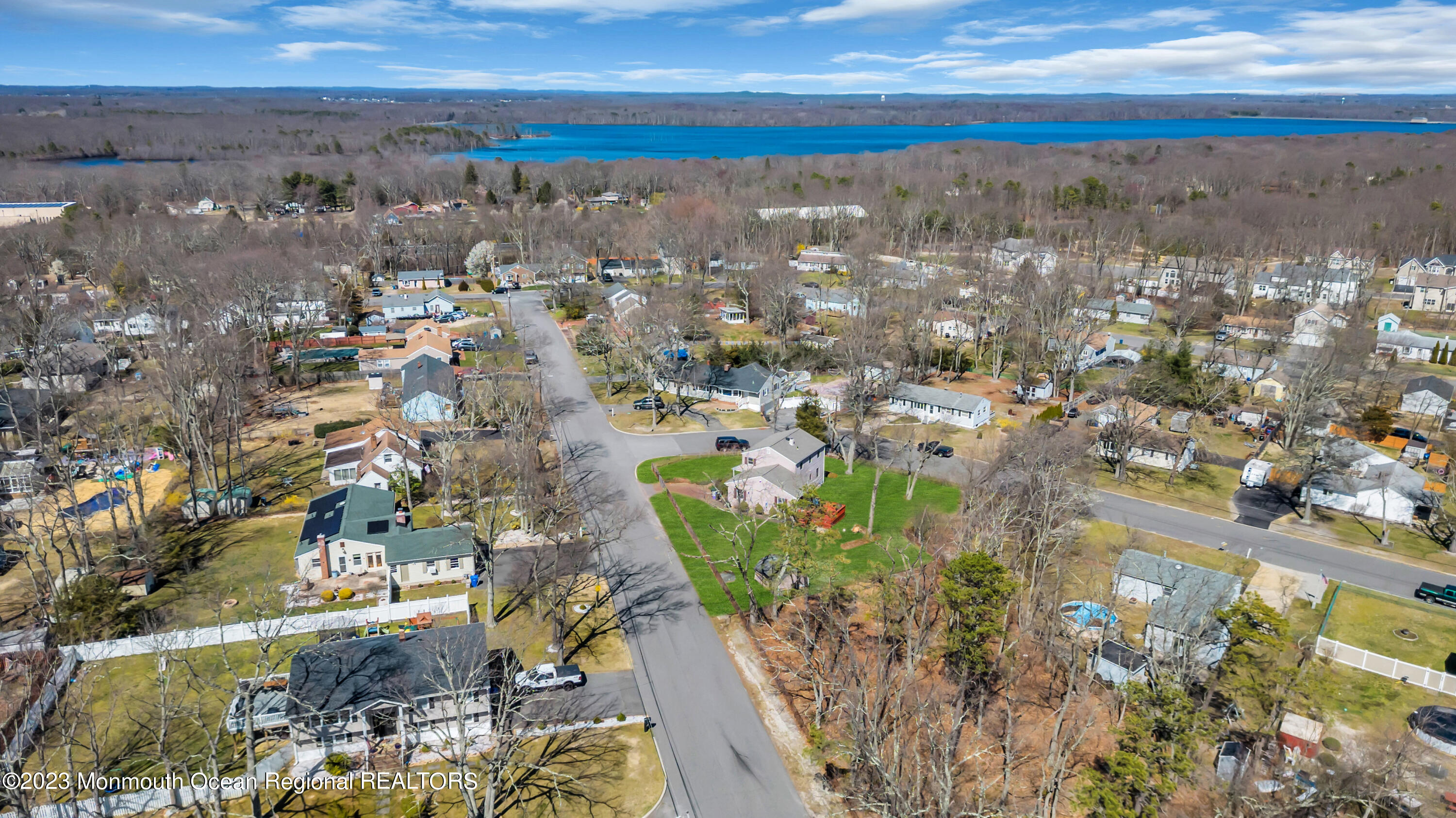 26 Hemlock Road Howell, NJ 07731 - Photo 41 of 49 053_dji_0950-1