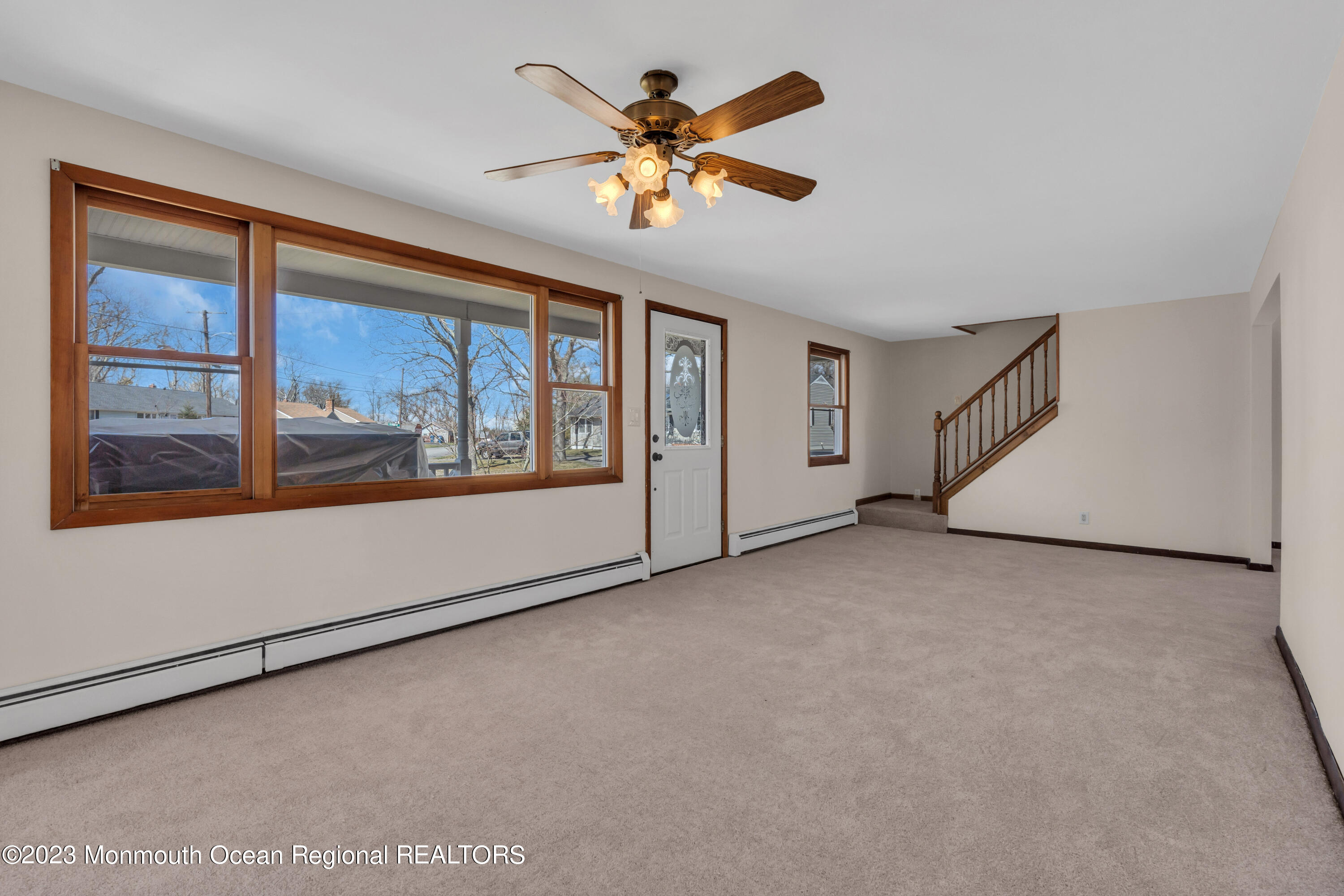26 Hemlock Road Howell, NJ 07731 - Photo 6 of 49 011_dsc09286