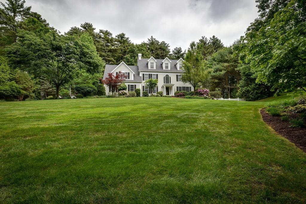 36 Draper Road Dover, MA 02030 - Photo 3 of 35 Gallery Image 3