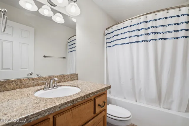 $455,000 | 10988 West Commerce Street, Hernando, MS 38632