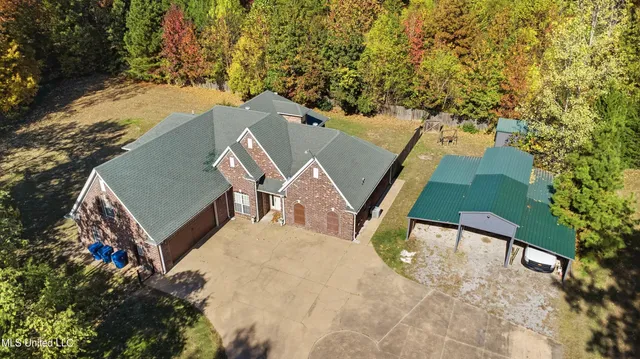 $455,000 | 10988 West Commerce Street, Hernando, MS 38632