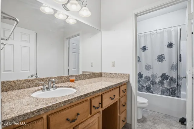 $455,000 | 10988 West Commerce Street, Hernando, MS 38632