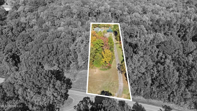 $455,000 | 10988 West Commerce Street, Hernando, MS 38632