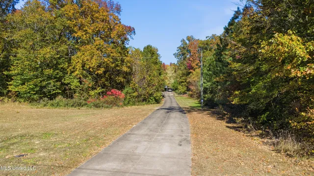 $455,000 | 10988 West Commerce Street, Hernando, MS 38632