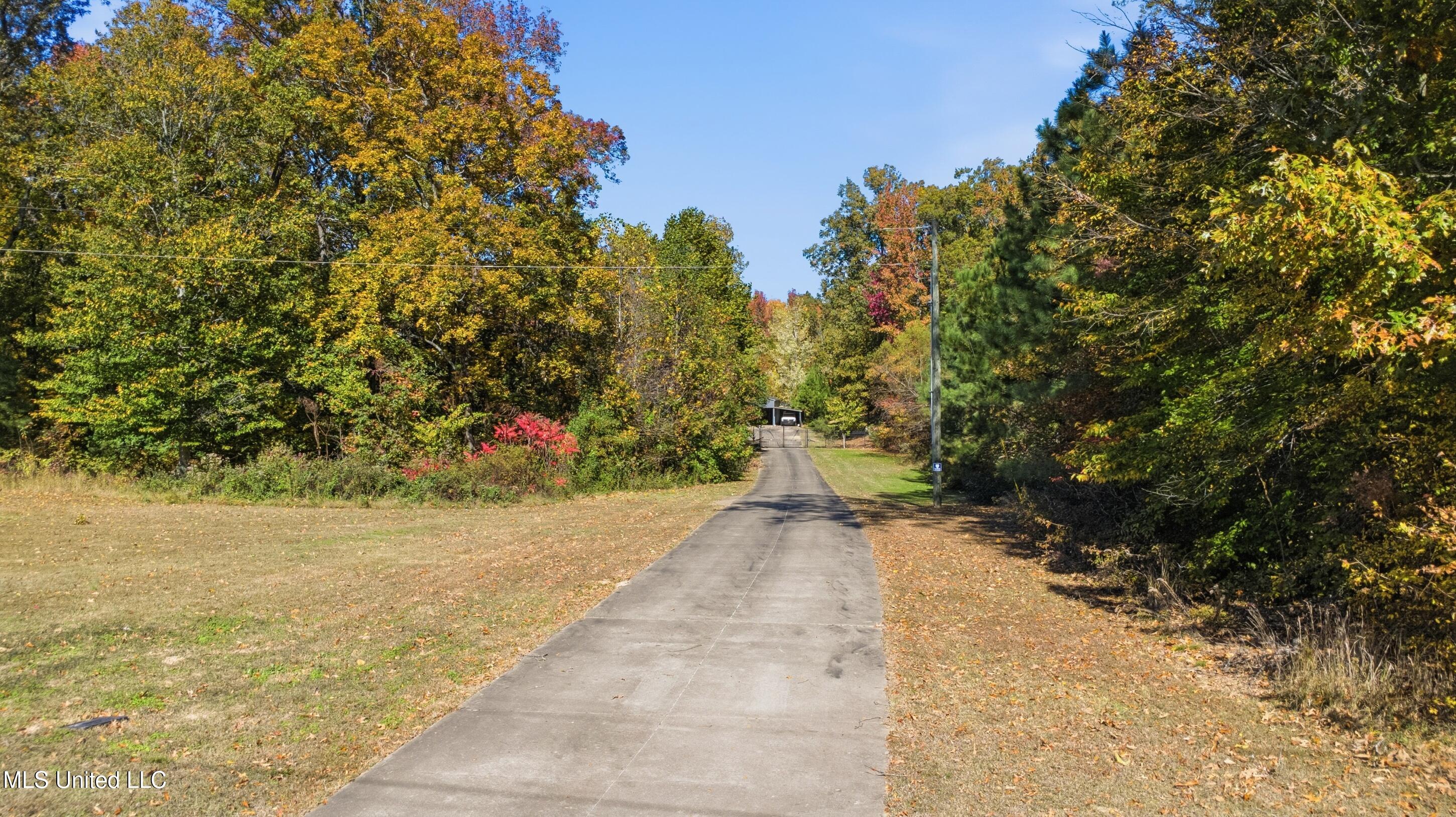 10988 West Commerce Street Hernando, MS 38632 - Photo 34 of 36 32_10988_w_commerce_st_hernando_ms_38632