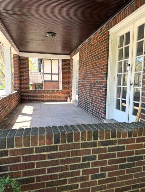 5474 Kipling Road Pittsburgh, PA 15217 - Photo 8 of 50