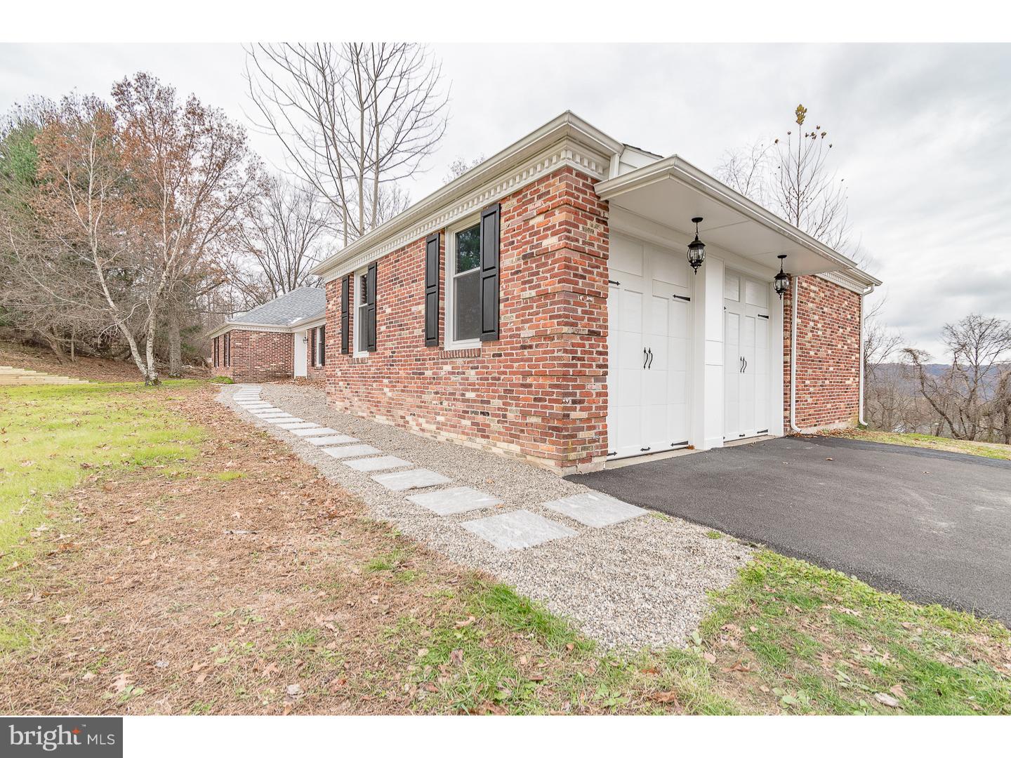 515 Summit Lane Riegelsville, PA 18077 - Photo 2 of 25 Gallery Image 2