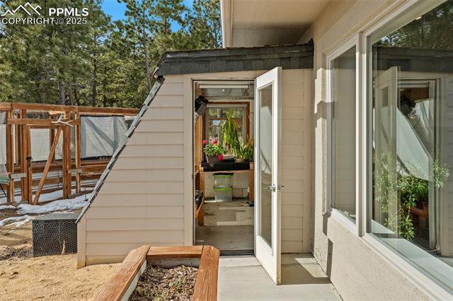 938 Spruce Road Larkspur, CO 80118 - Photo 39 of 47 Gallery Image 39