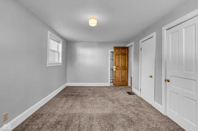 $210,900 | 709 Wheeling Avenue, Muncie, IN 47303