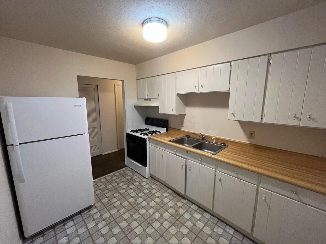 30 High Street Delaware, OH 43015 - Photo 8 of 11 Kitchen
