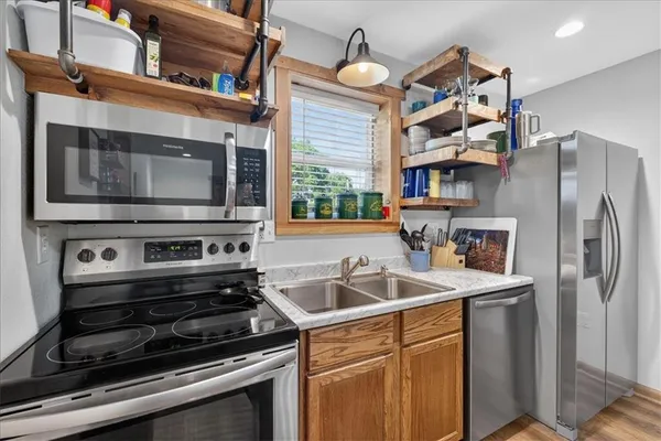 $250,000 | 105 West 4th Street, Creighton, MO 64739