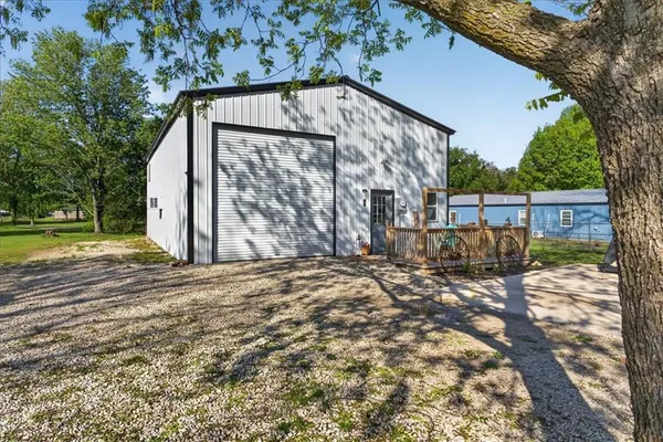 $250,000 | 105 West 4th Street, Creighton, MO 64739