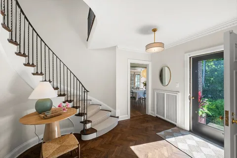 $2,100,000 | 870 Bryant Avenue, Winnetka, IL 60093