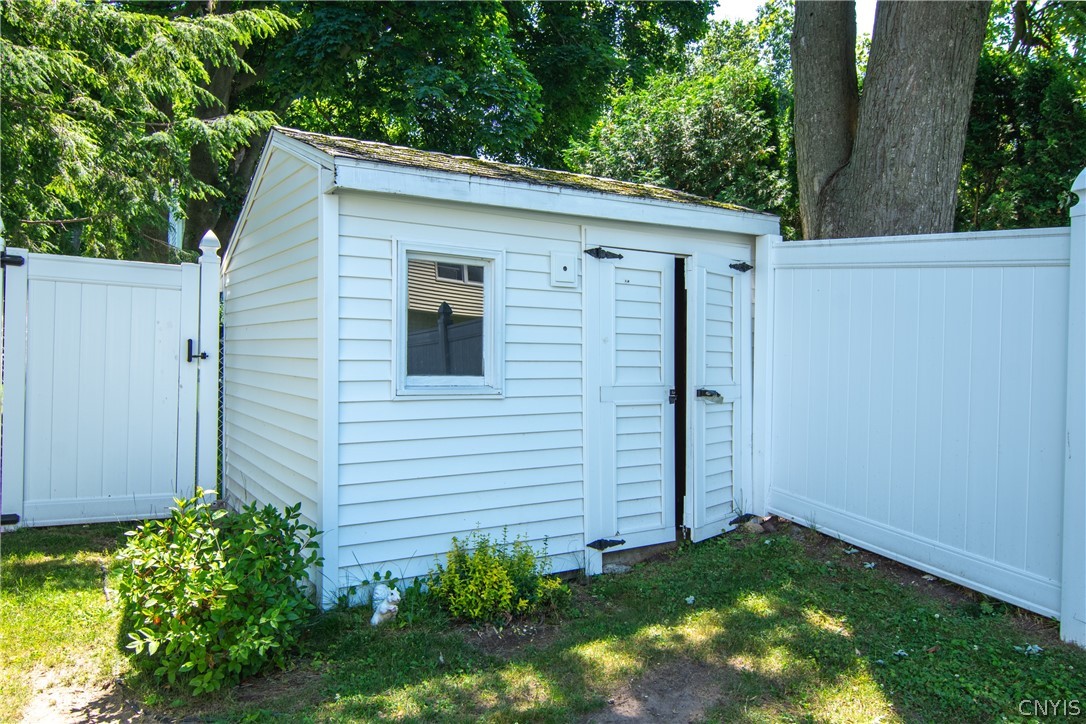 203 Ruth Road Clay, NY 13212 - Photo 30 of 34