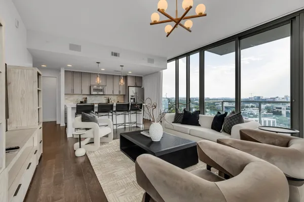 $899,900 | 1212 Laurel Street, Unit 1815, Nashville, TN 37203