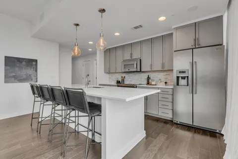 $899,900 | 1212 Laurel Street, Unit 1815, Nashville, TN 37203