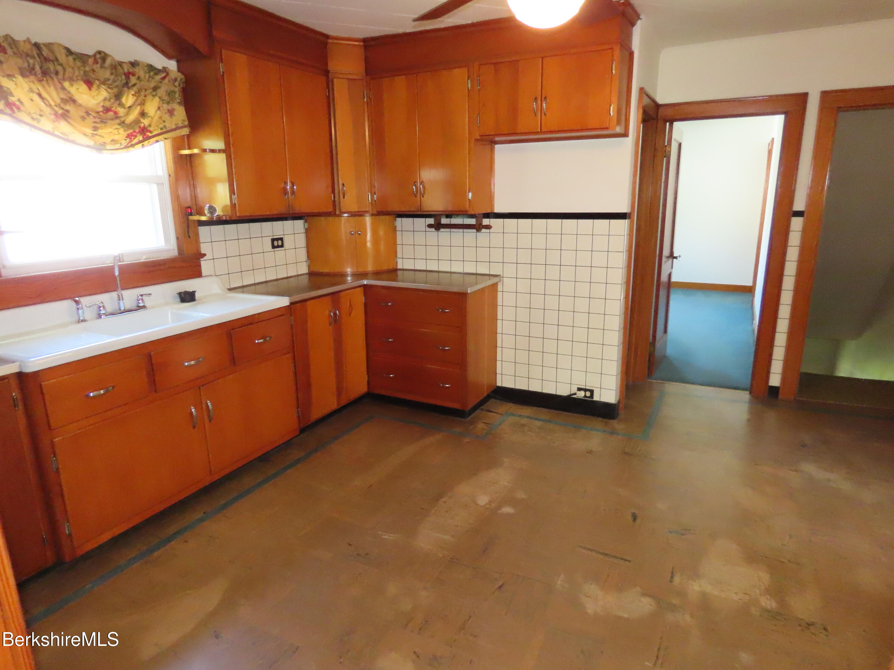 32 Valley Street Adams, MA 01220 - Photo 23 of 68 upstairs Kitchen