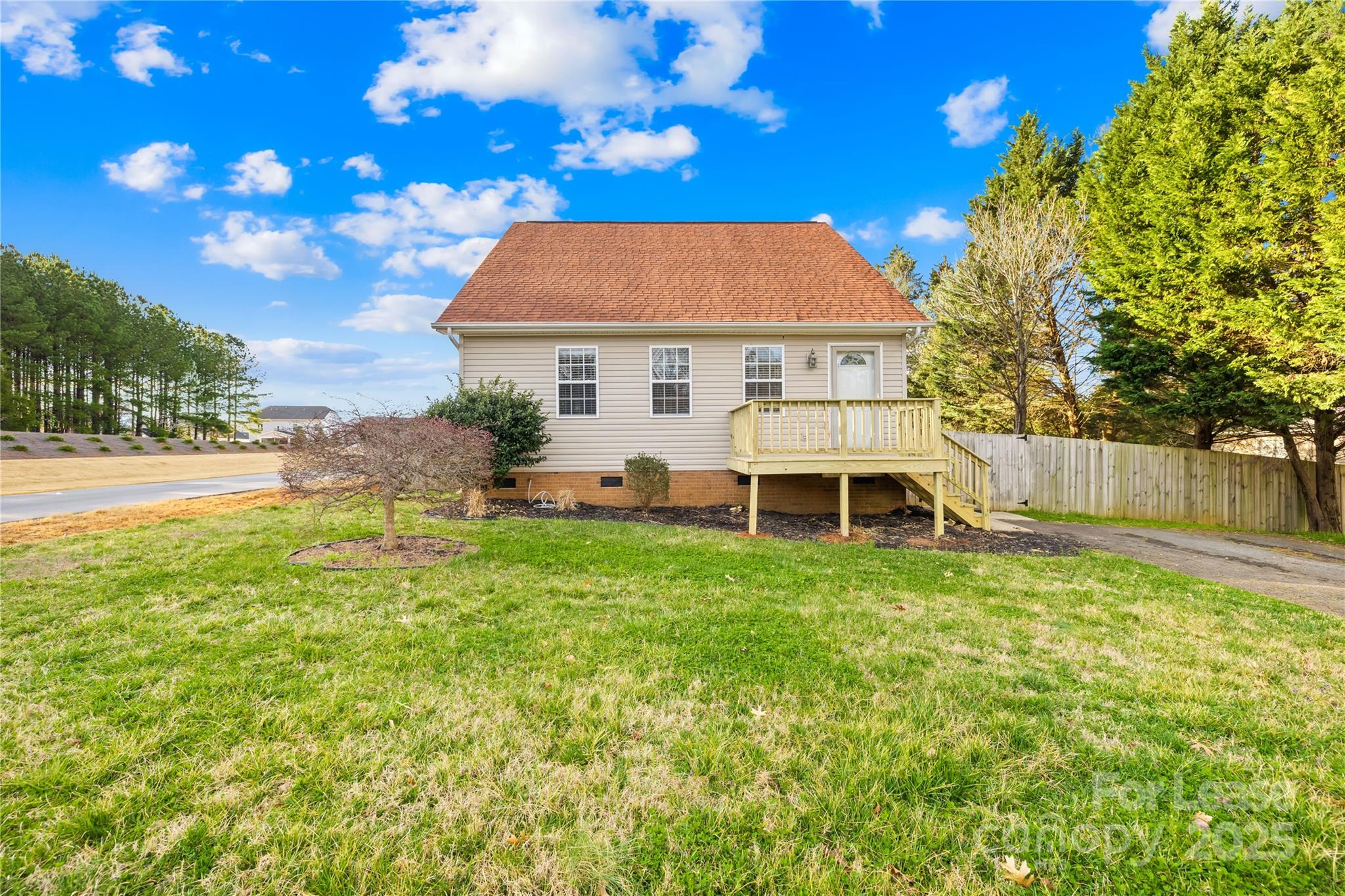 7610 Sarah Drive Denver, NC 28037 - Photo 1 of 17 a view of a house with a yard