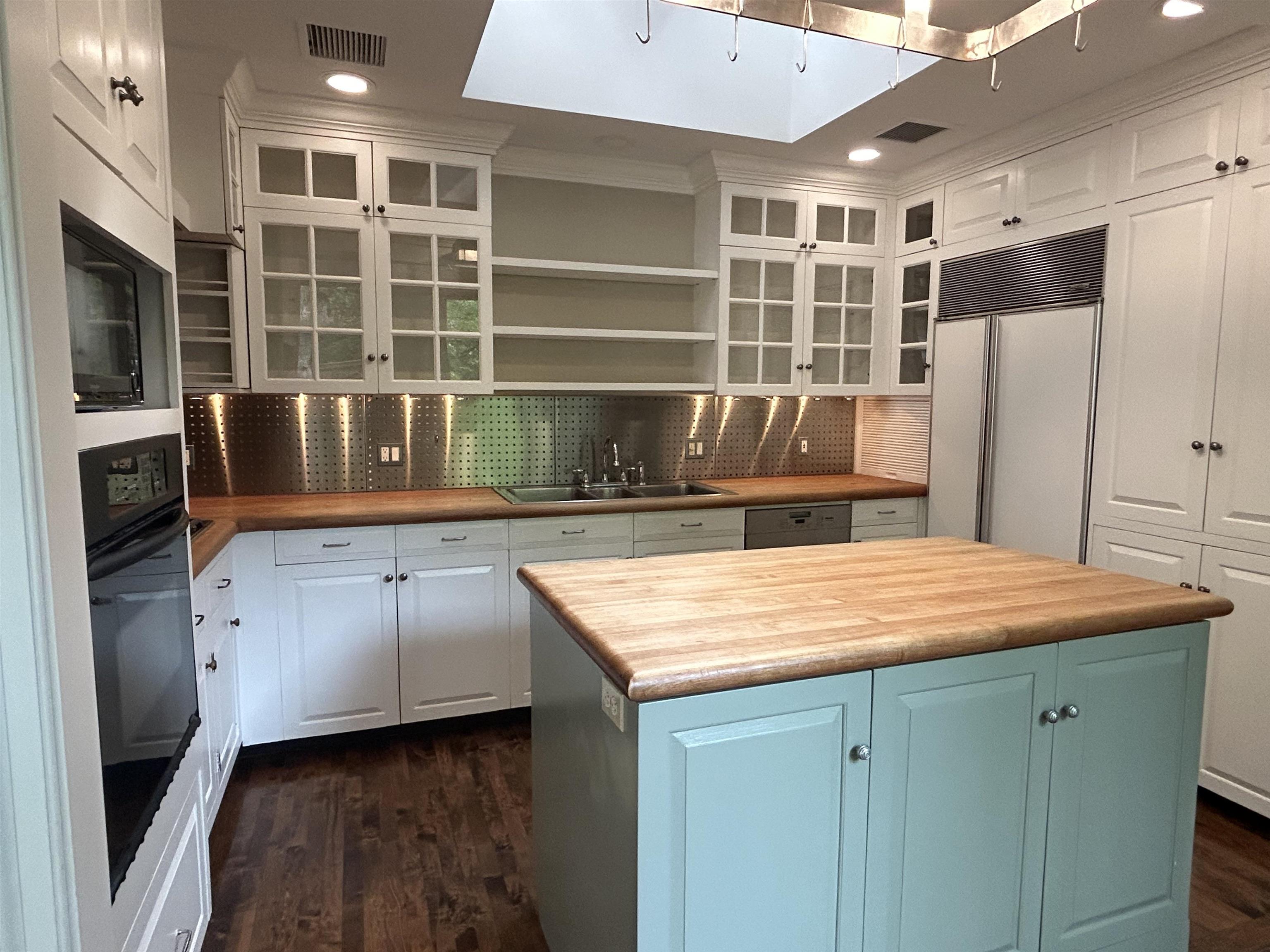 81 Front Street, Unit 6 Exeter, NH 03833 - Photo 12 of 32