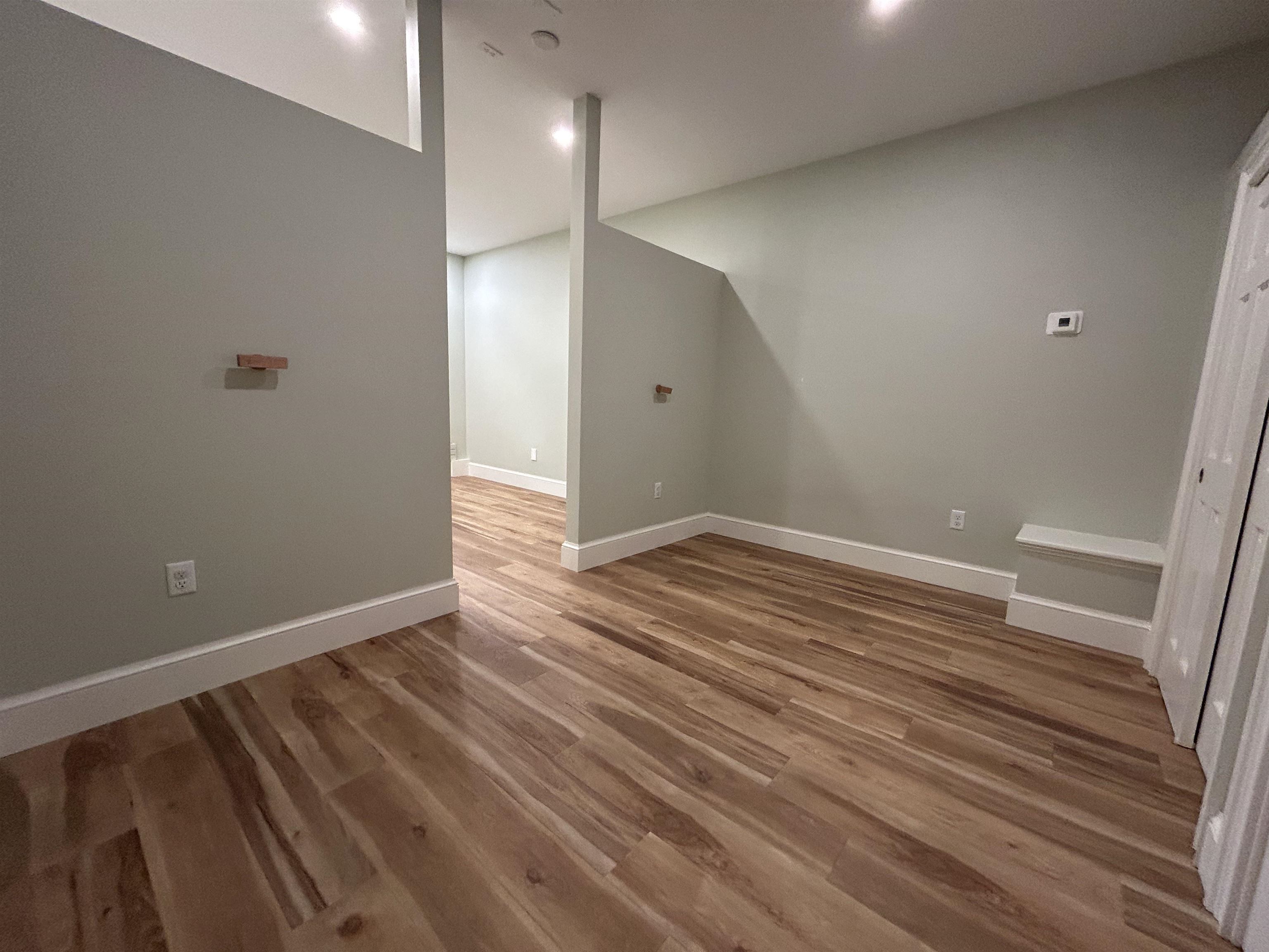 81 Front Street, Unit 6 Exeter, NH 03833 - Photo 27 of 32